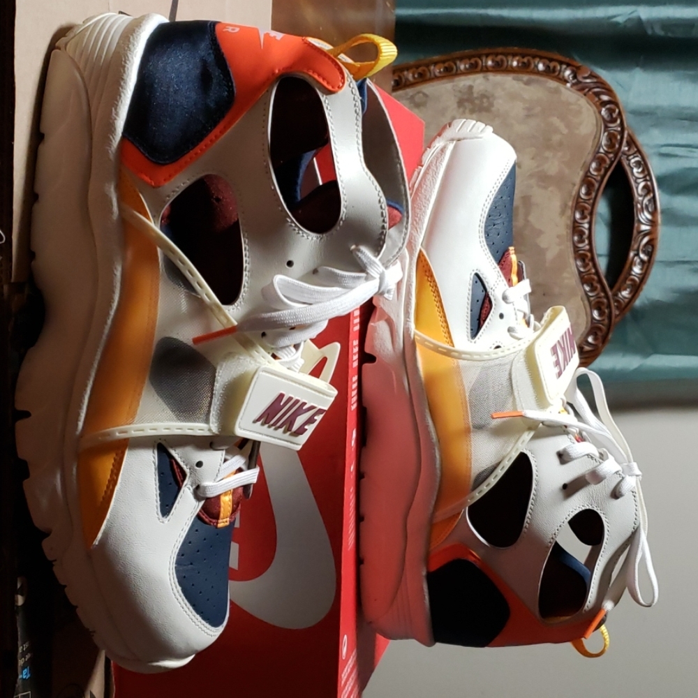 Nike Air Trainer Huarache QS